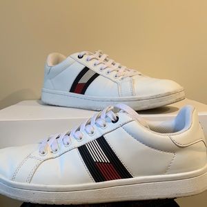 Tommy Hilfiger casual white shoes size 10